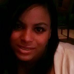 Meet your Posher, Shareka